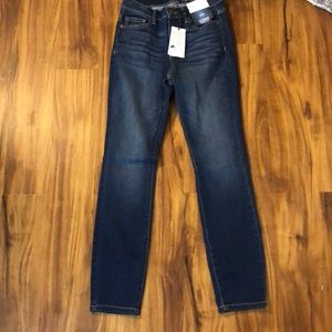 NY&Co Runway High-Waist/ Ankle legging jeans